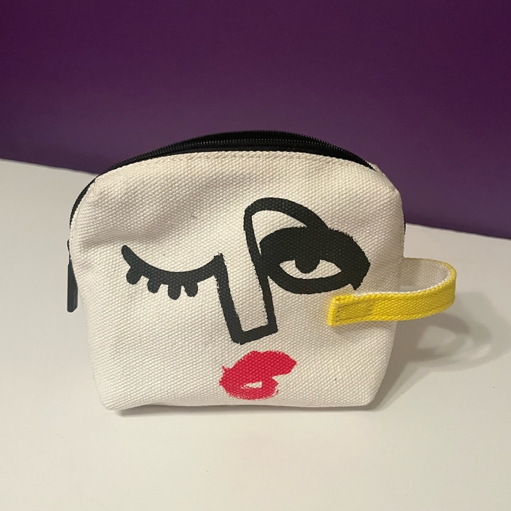 Mac makeup bag - Picture 1 of 3